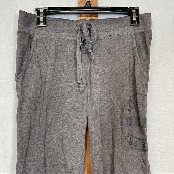 Pink Victoria’s Secret Gray Mid Rise‎ Capri Sweatpants Size XS - Picture 2 of 9